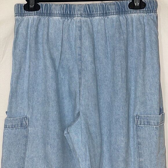Basic editions baggy capris  - Picture 6 of 9